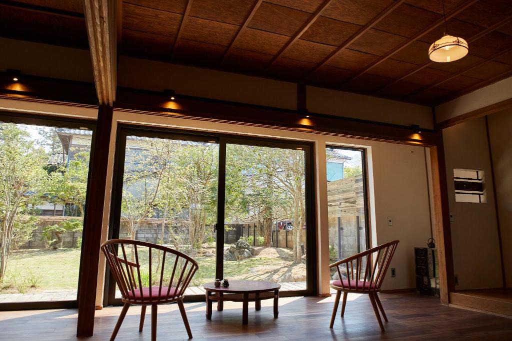 Iwamuro Onsen Villa | 岩室久元