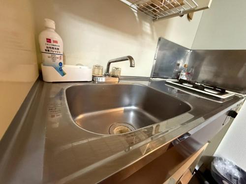 Shinsekai Apartment | 恵美須東 one room