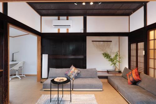 Sajima Apartment | 梁 -Ryo-
