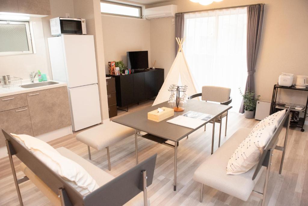 Suminoe Apartment | 霞の宿