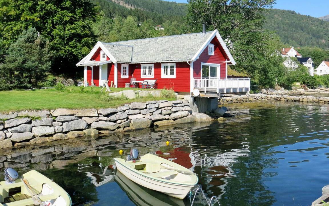 Balestrand Other | 100 m² Accommodation ∙ 3 bedrooms ∙ 6 guests