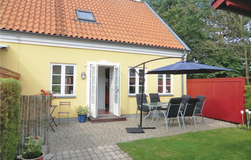 Aahus House | 2 bedroom accommodation in Åhus