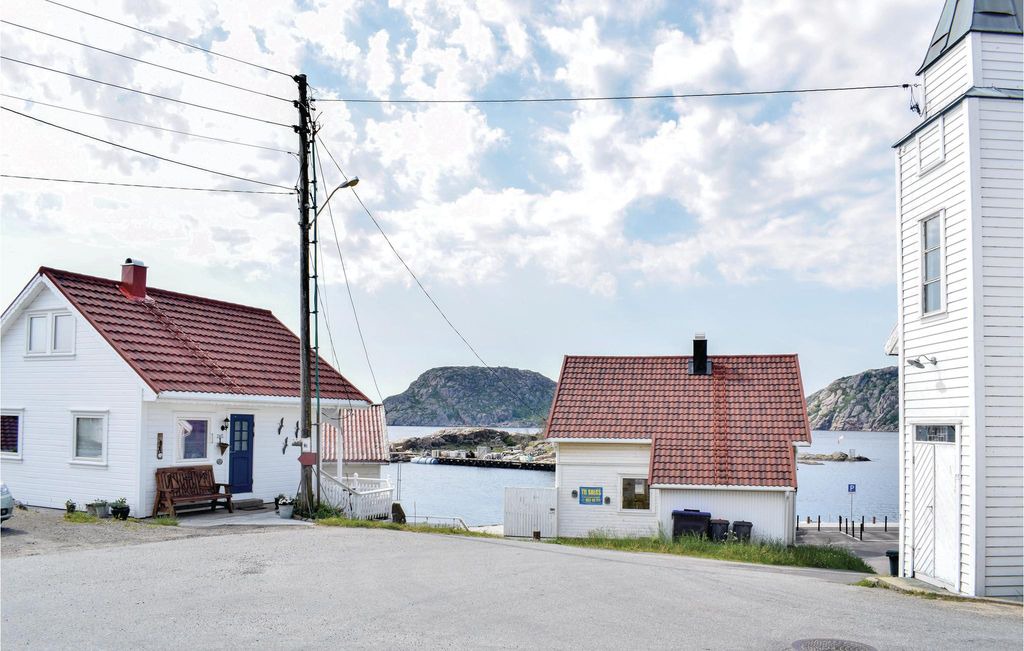 Korshamn Apartment | 2 bedroom accommodation in Korshamn
