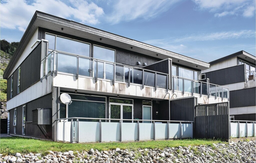 Dirdal Apartment | 2 bedroom accommodation in Dirdal