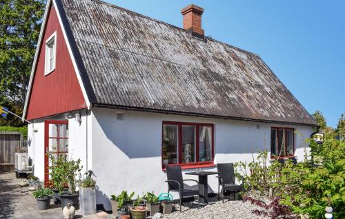 Simris House | 2 Bedroom Lovely Home In Simrishamn