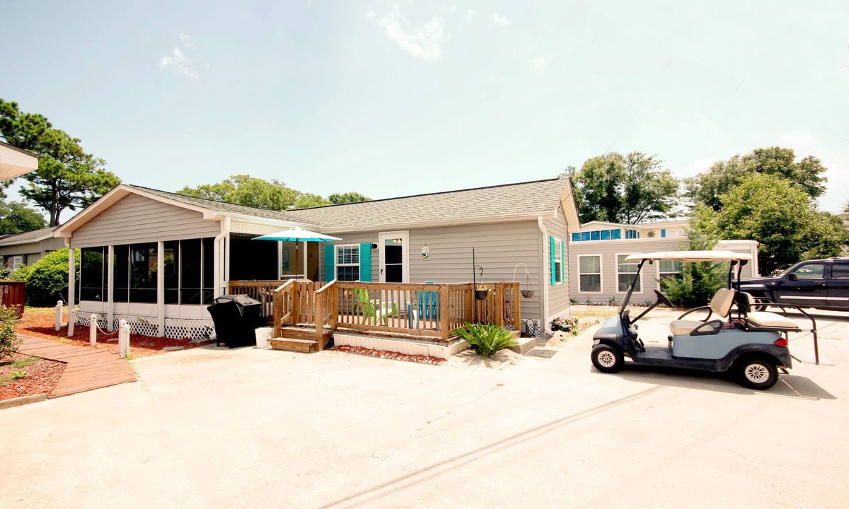 Garden City House | 24 hour gated community Beach House , Surfside Beach SC