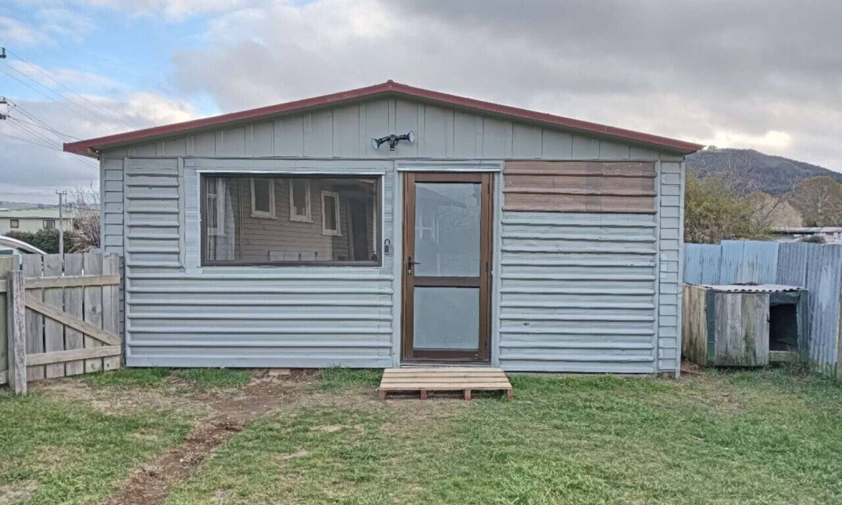 Kawaha Point House | 4 double and 2 Sofa Beds chalet