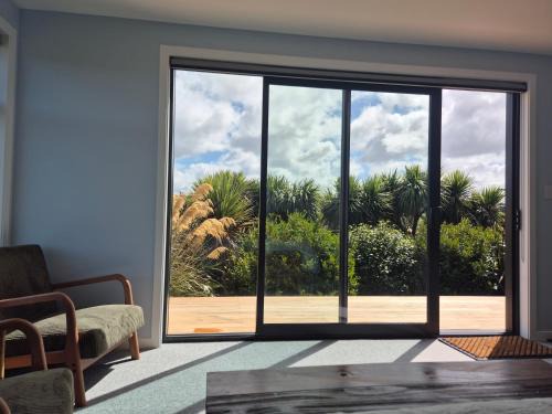 Curio Bay Apartment | Accomodation at Curio