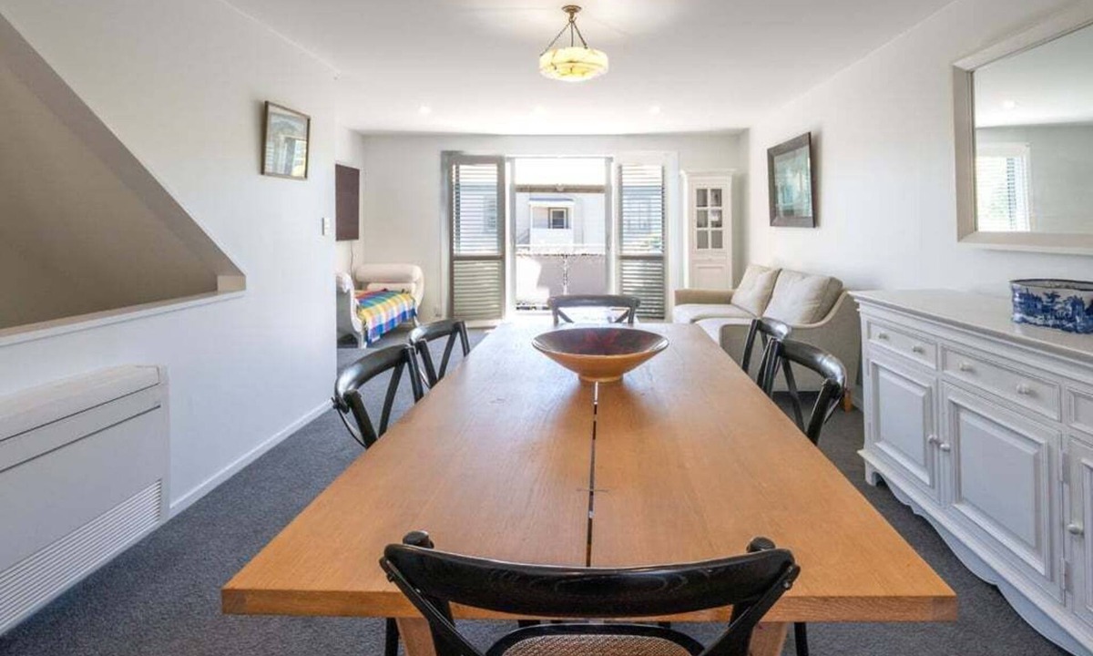 Akaroa Resort | Akaroa Upper Deck - French inspired retreat