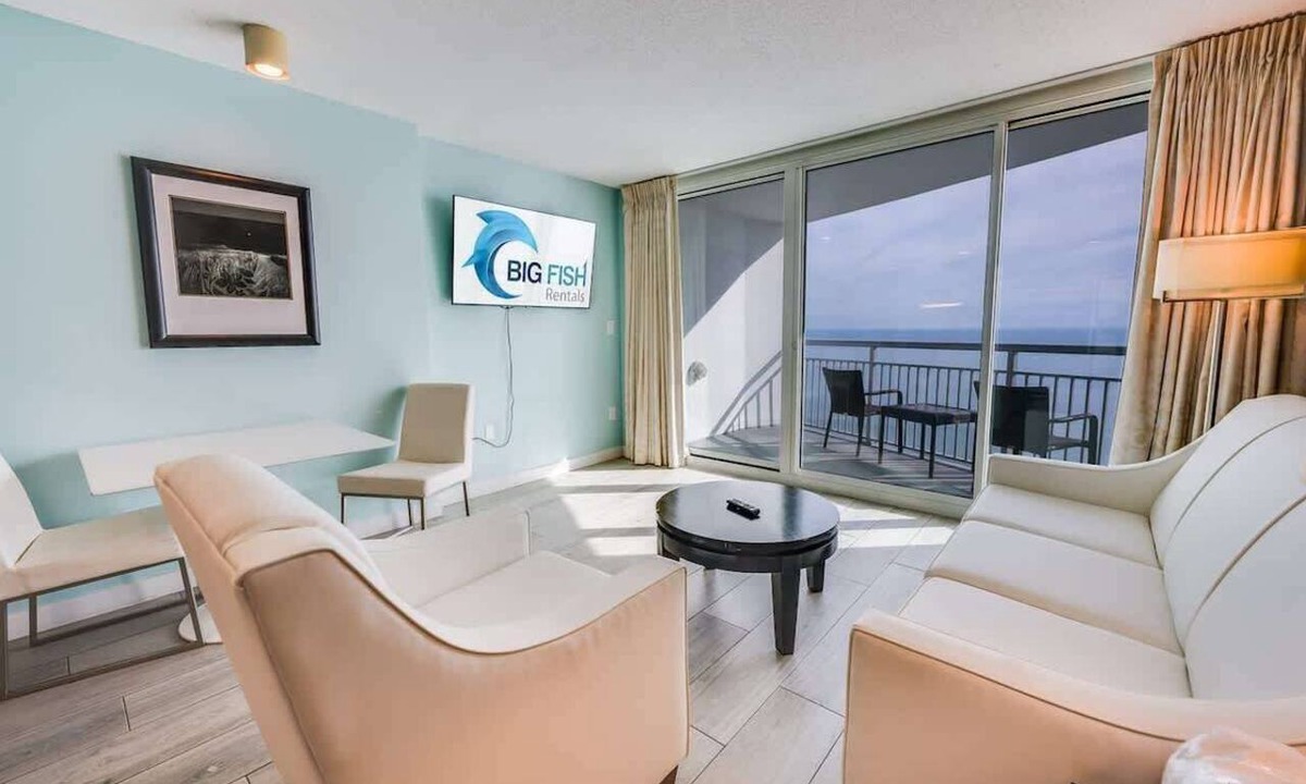 Downtown Myrtle Beach Condo | Amazing Private Honey Moon Suite Direct Oceanfront