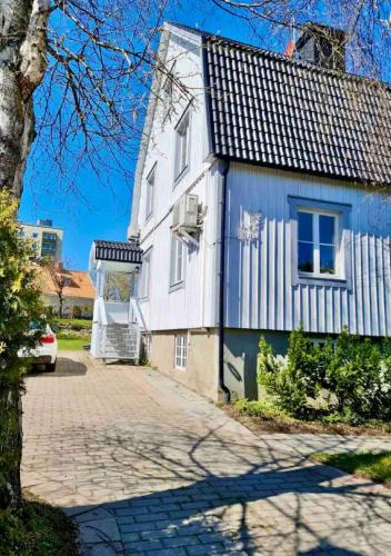 Vasteras Apartment | Apartment in private villa