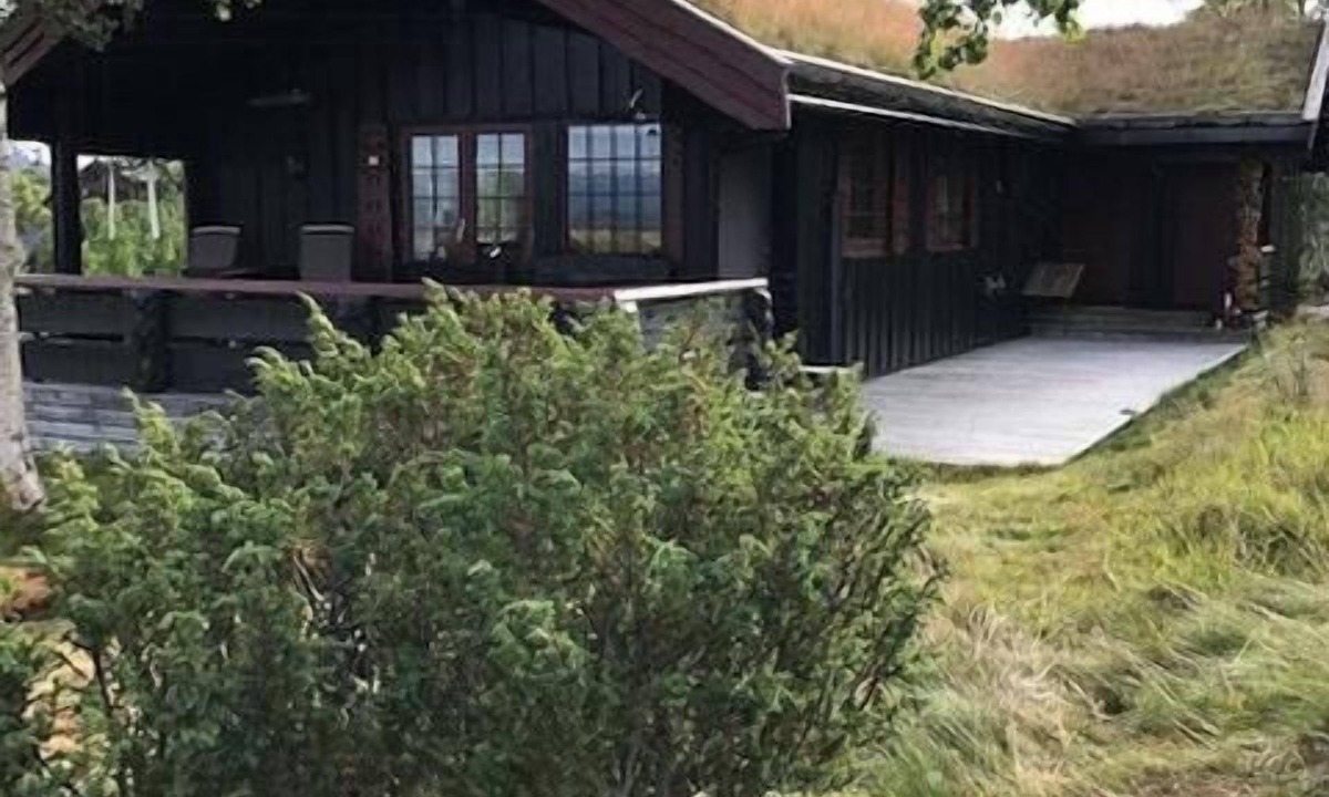 Tinn House | Authentic cabin overlooking Lake Møsvann