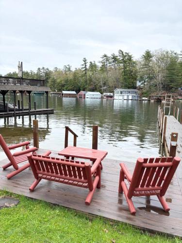 Pilot Knob House | Authentic Cottage on Lake George