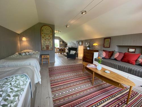 Stenstorp Bed & Breakfast | B&B Borgunda