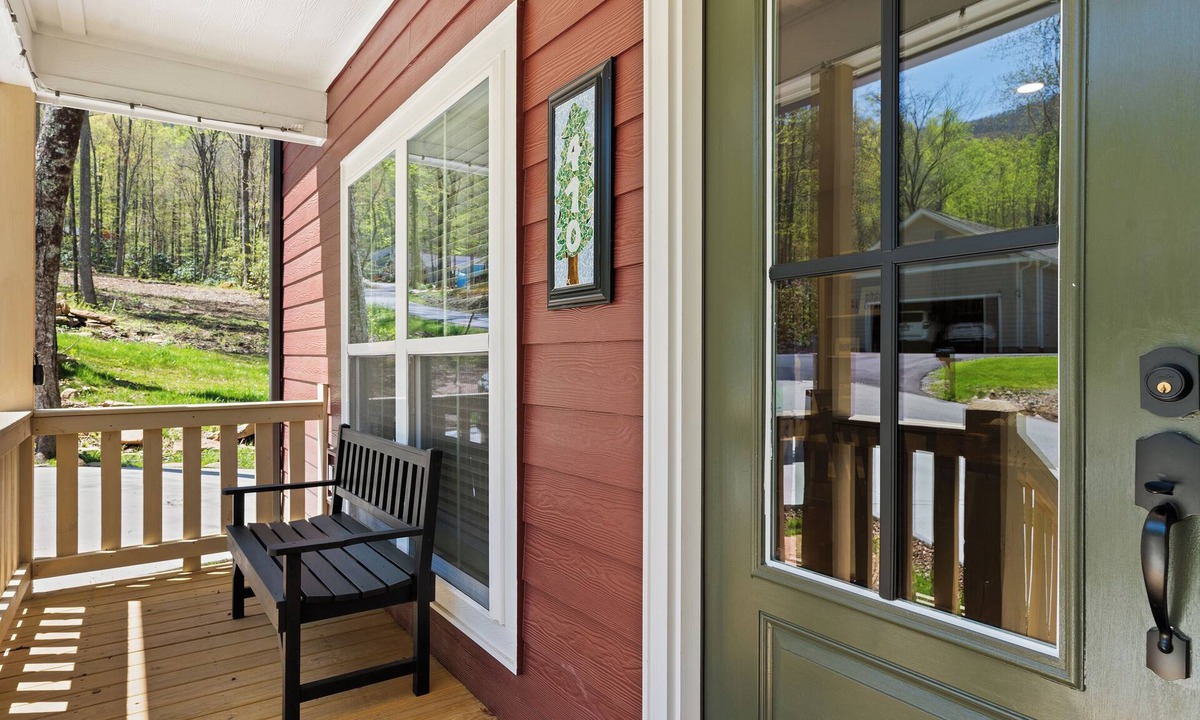 Maggie Valley Cabin | Babbling Brook-New construction