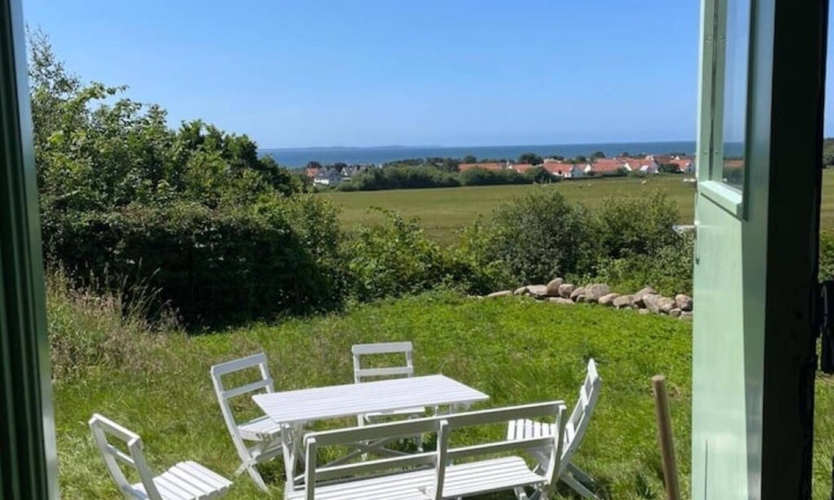 Helsingborg House | Backstugan - Seaside Cottage in a Nature Reserve with Sunset Views