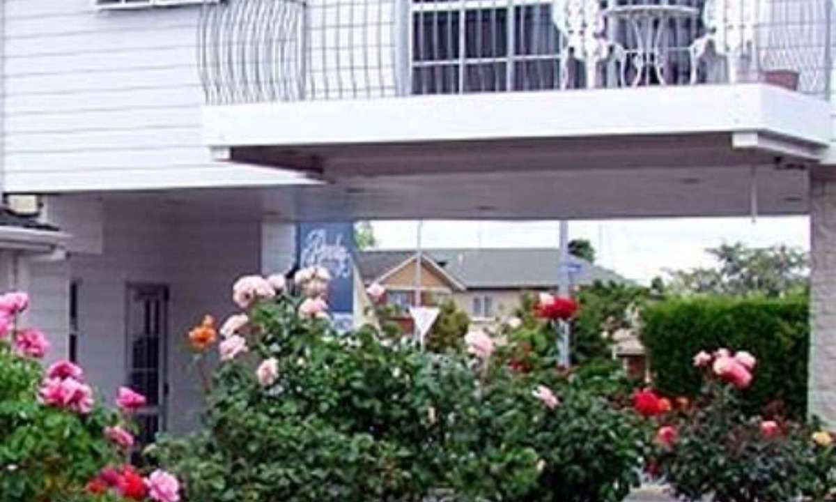 Hamilton North Hotel | Barclay Motel