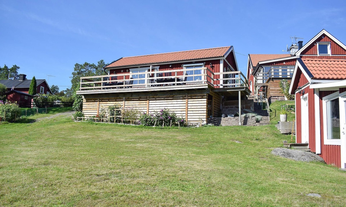 Figeholm House | Beach front home in Figeholm with WiFi