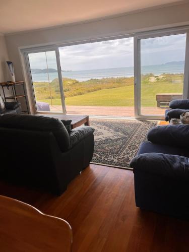 Karkari Peninsula House | Beachcomber's Rest - Beachfront Tokerau