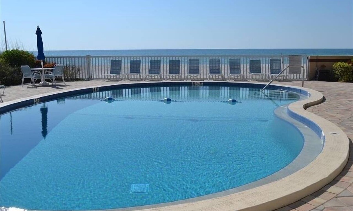 Longboat Key Condo | Beachcomber unit 503
