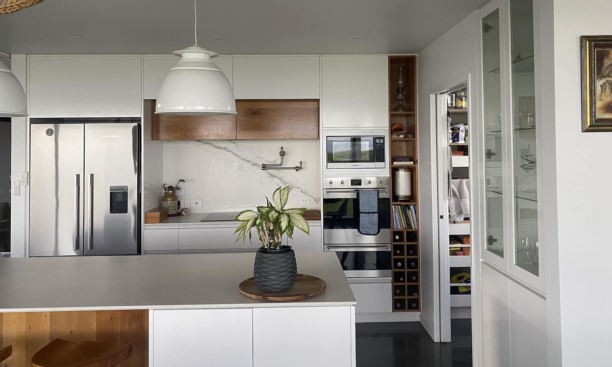 Coastlands House | Beachfront Escape with uninterrupted views of the sea