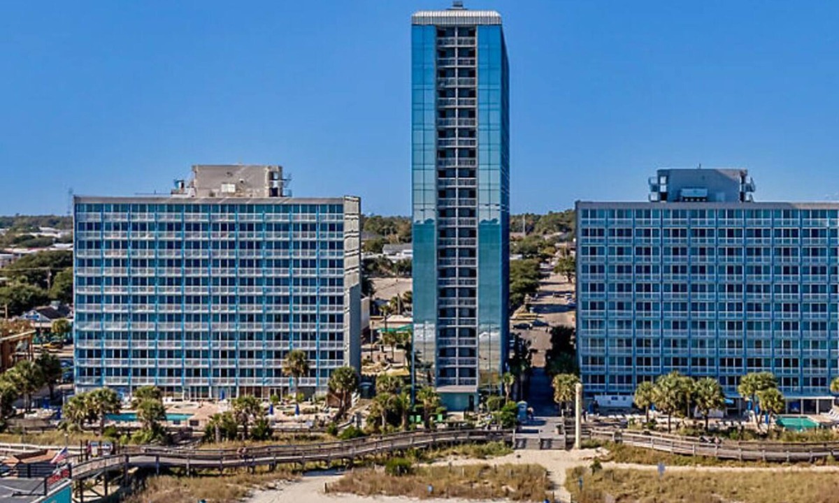 Downtown Myrtle Beach Resort | Bluegreen SeaGlass Tower, 1 Bedroom Standard Condo, Free WiFi and Parking