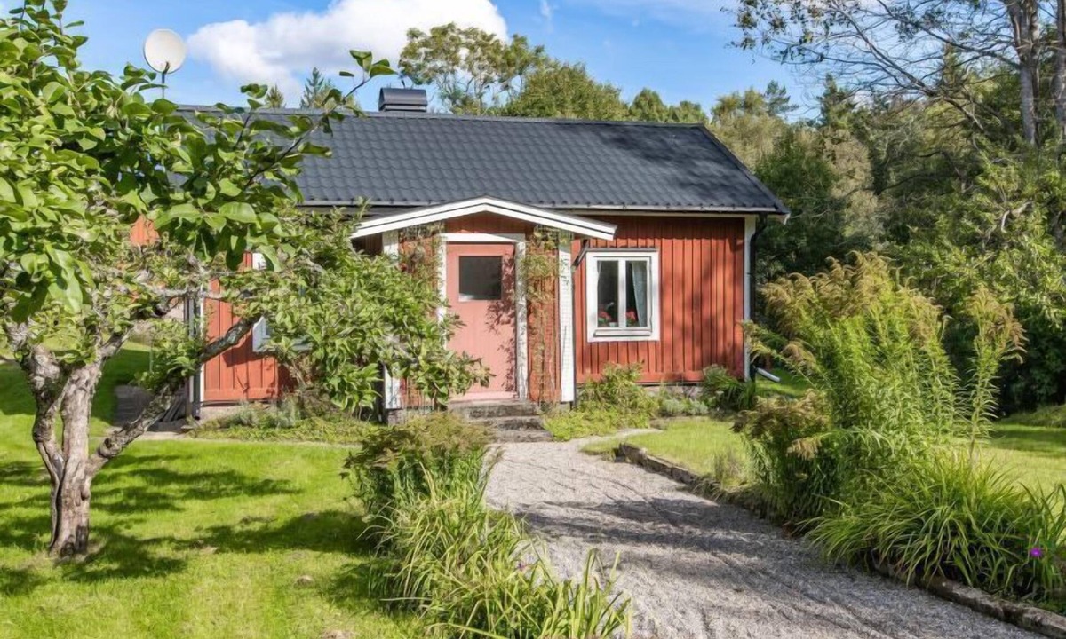 Tving House | Bredasjö by Interhome