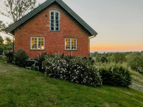 Kivik House | Century-Old House With Sea Views In Södra Mellby
