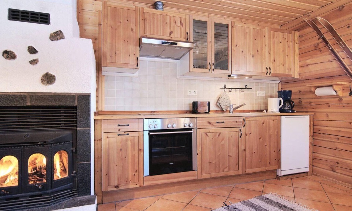 Galabodarna House | Charming modern log cabin with fireplace