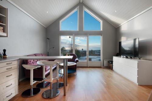 Fjallbacka House | Charming Sea-view Haven by AJF Dream Living