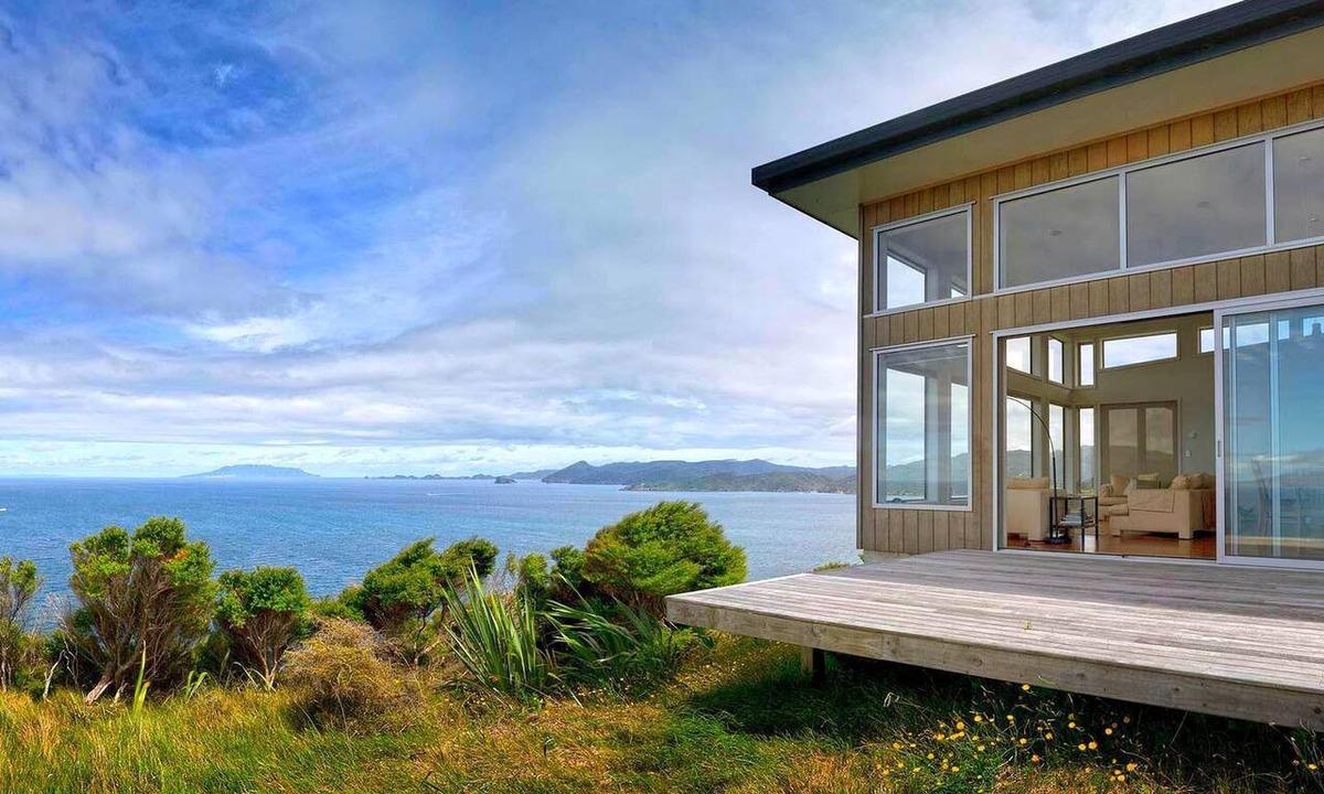 Great Barrier Island Villa | Clifftop Great Barrier Island Accommodation for a Secluded Getaway