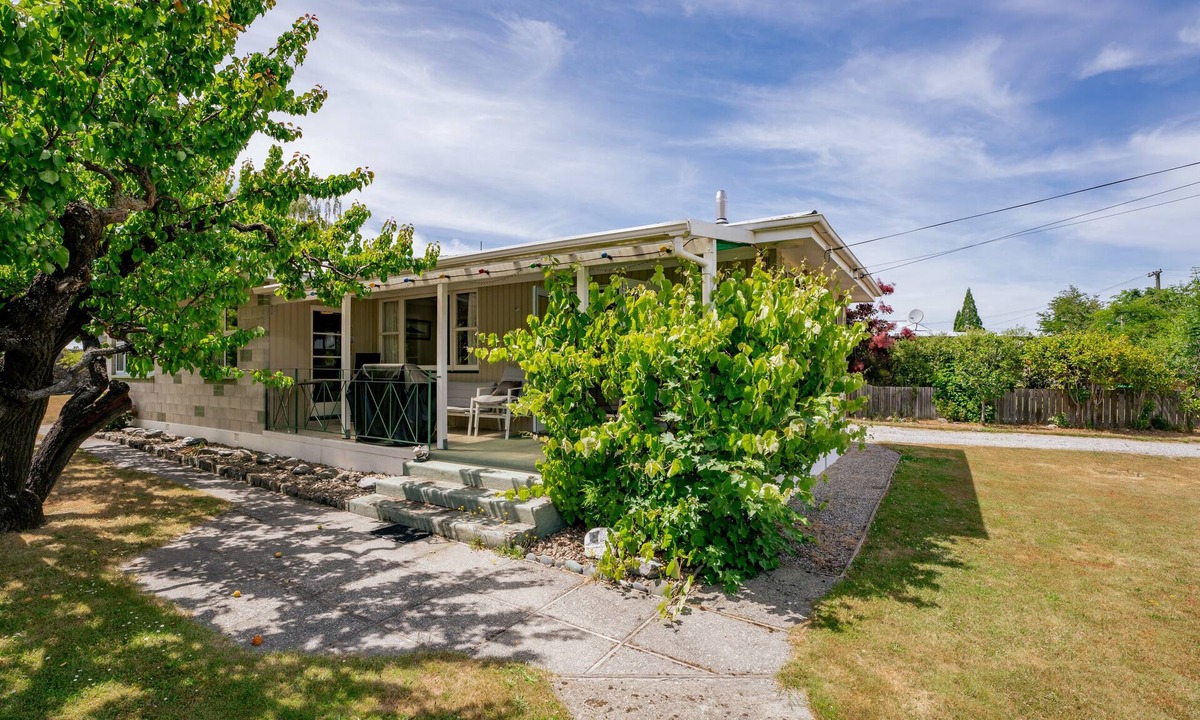 Clyde House | Clyde Classic - Otago Holiday Home