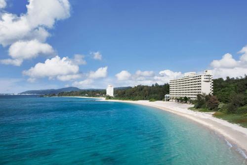 Nago Hotel | Courtyard by Marriott Okinawa Resort