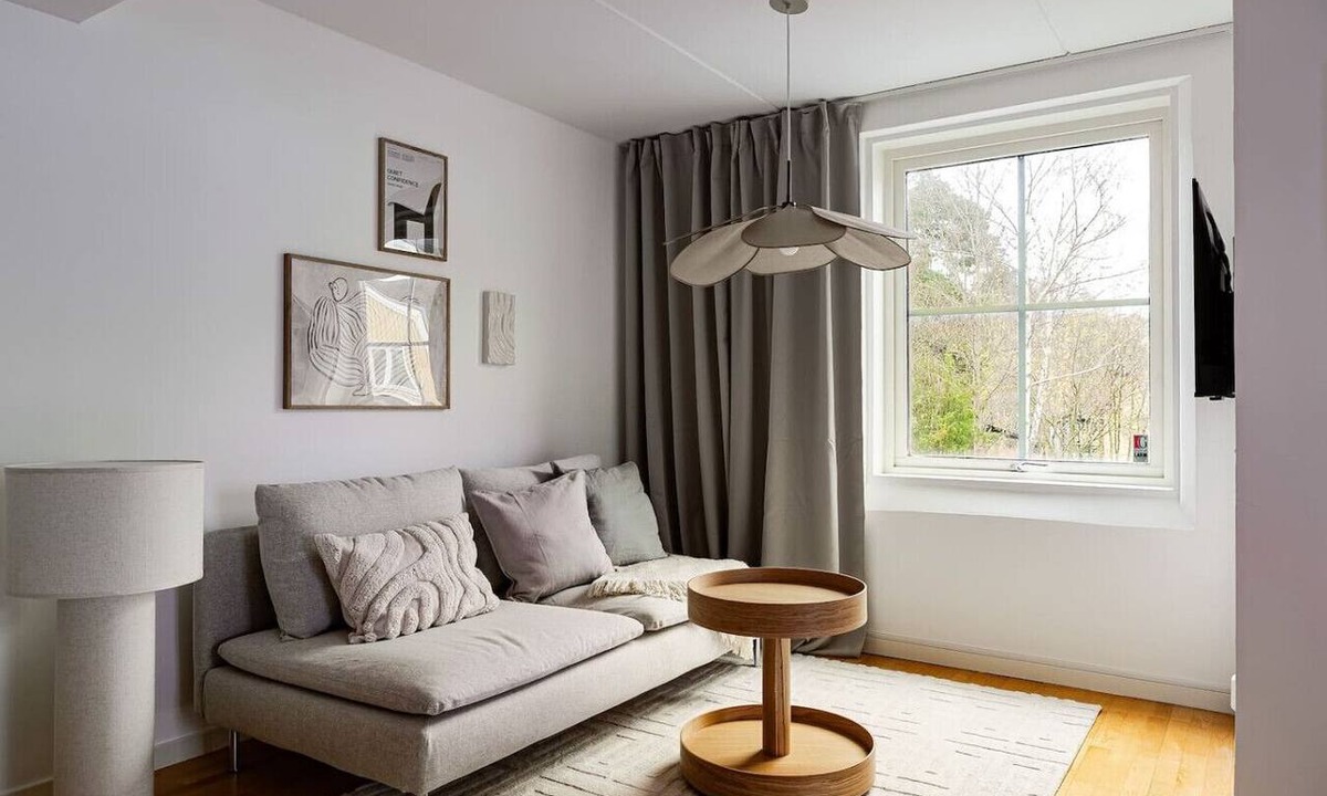 Lidingo Apartment | Cozy & Bright Studio Apartment in Lidingö