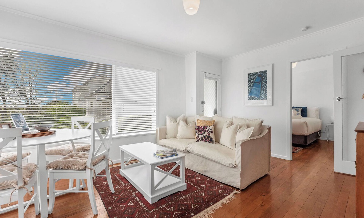 Devonport Apartment | Devonport Comfort by Bespoke Stays