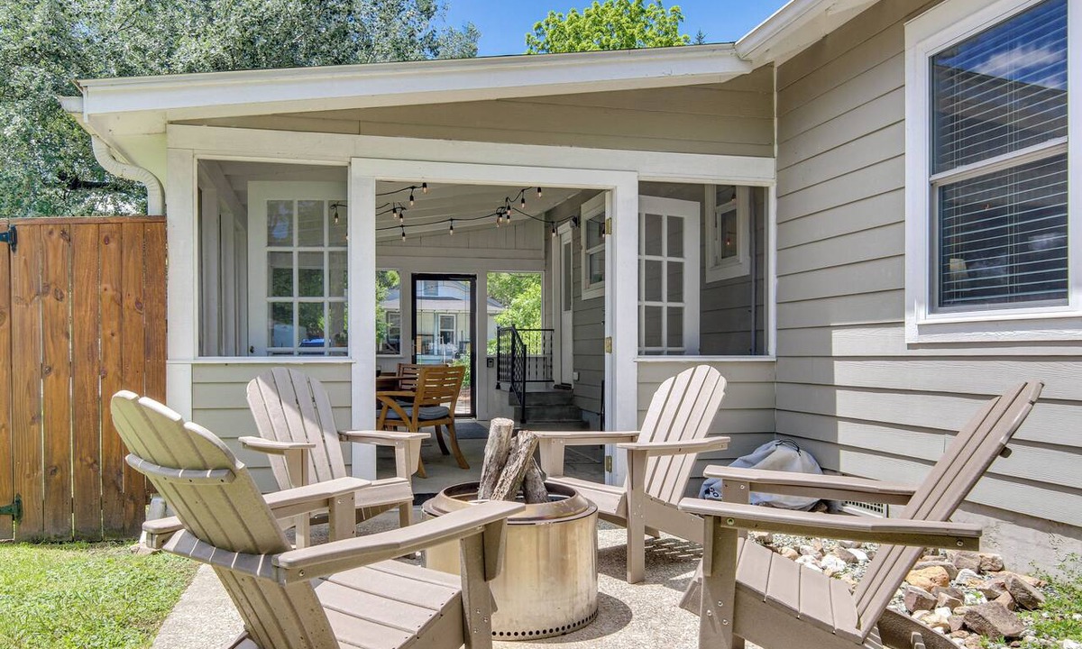 Brevard Cottage | Downtown Brevard Home: Walk to Bars & Breweries!