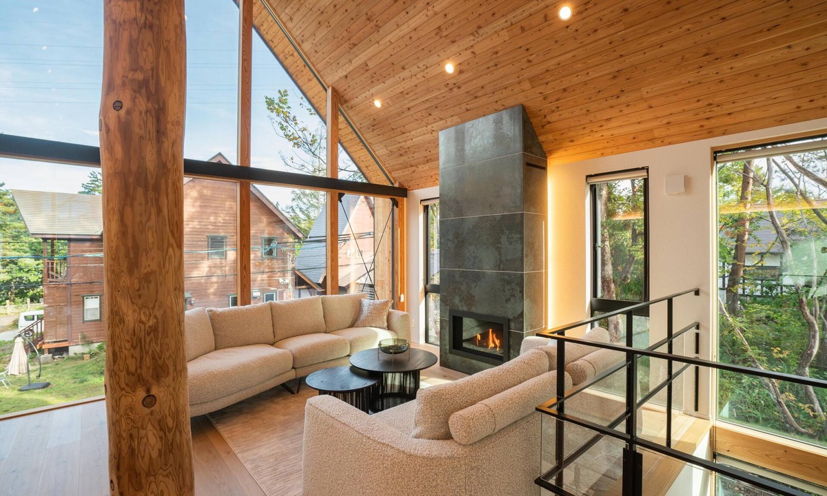 Echo Land Ski Chalet | Echowoods. Luxe. Fireplace. Onsen