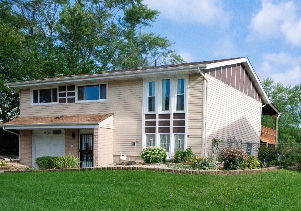 Hazel Crest Villa | Executive Family Home in quiet Culdesac