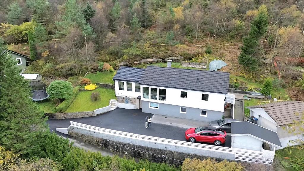 Laksevag Apartment | Fjordclaw SNM- adjoining the Bergen city & Nature, Free parking
