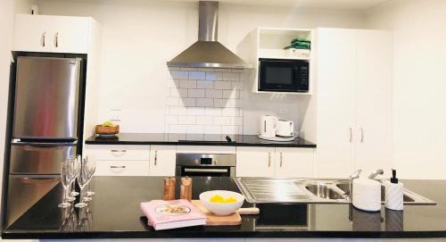 Hamilton Apartment | Flagstaff Hamilton Getaway