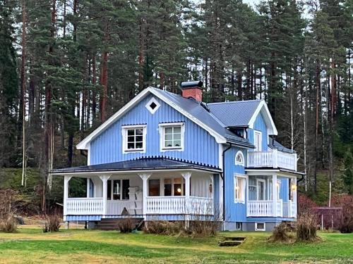 Ambjorby Bed & Breakfast | Gård Mörbacka Bed & Breakfast