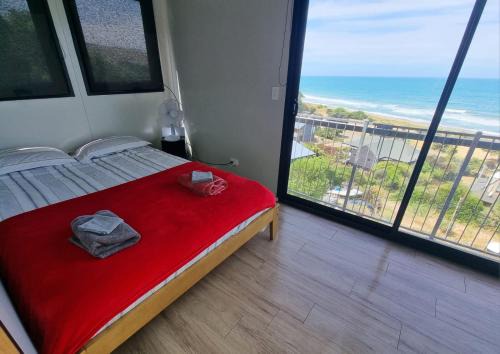 Gore Bay Apartment | Gore Bay View, Tiny Pod, Treehouse