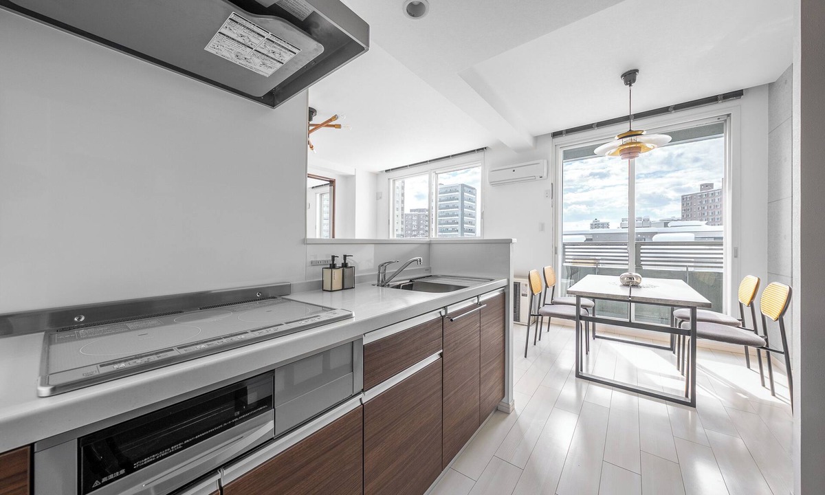 Higashi Apartment | GRANDIA 302