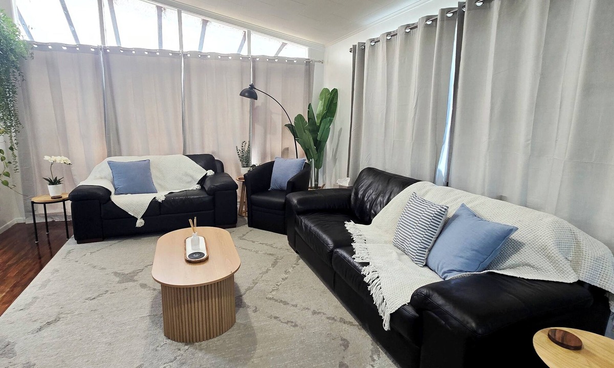 Taradale House | Greenmeadows Spa Retreat - walk to everything you need
