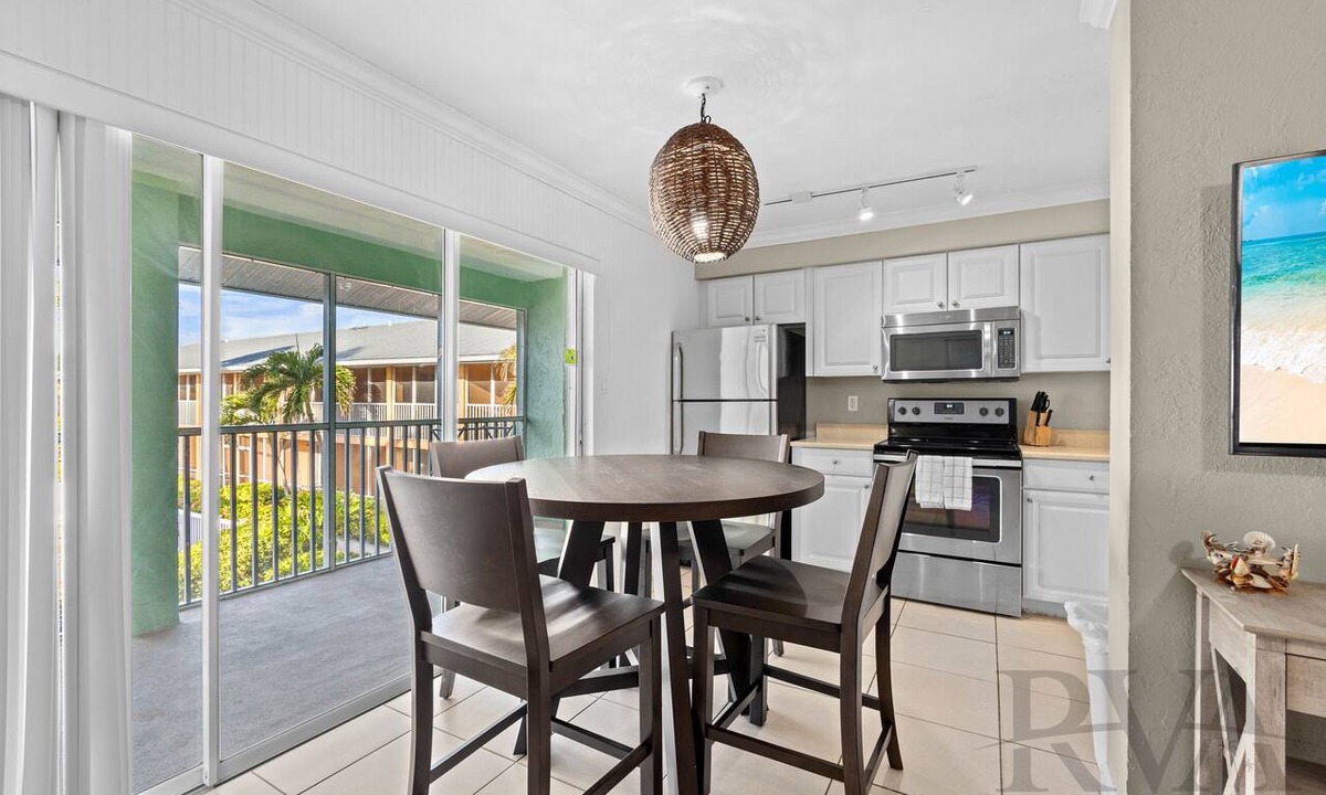 Whitney Beach Condo | Gulffront w/Balcony & Kitchen – Silver Sands #253 by RVA