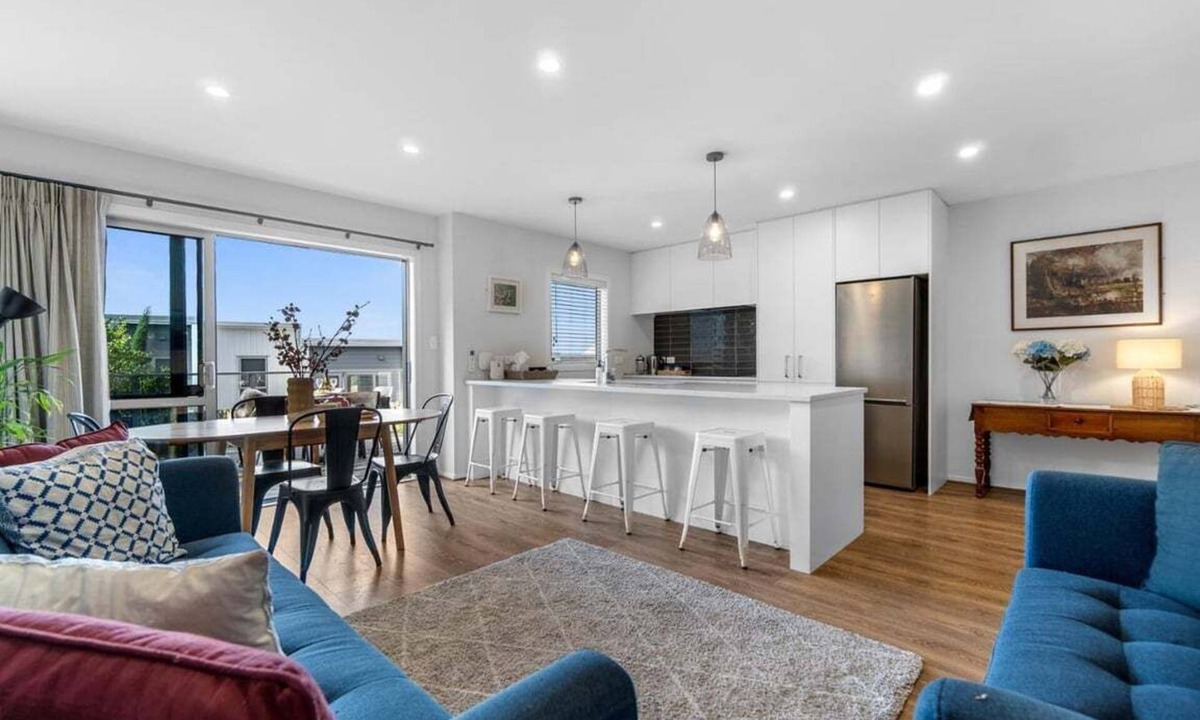 Hamilton Lake Apartment | Hamilton Lake Haven - Great Location