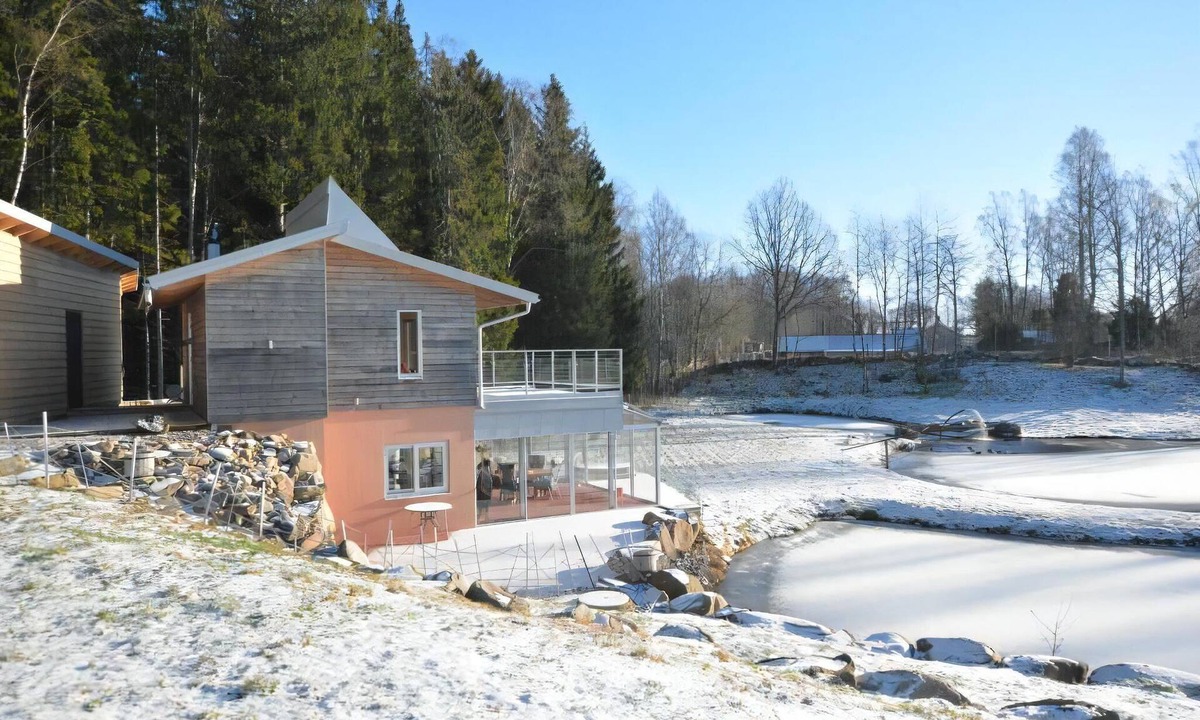 Gislaved Cottage | Handicap friendly house with elevator. Spaa