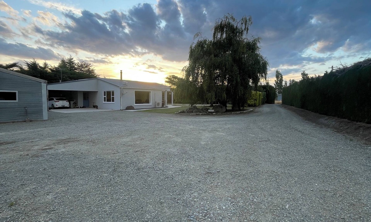 Oamaru House | Happy hideaway