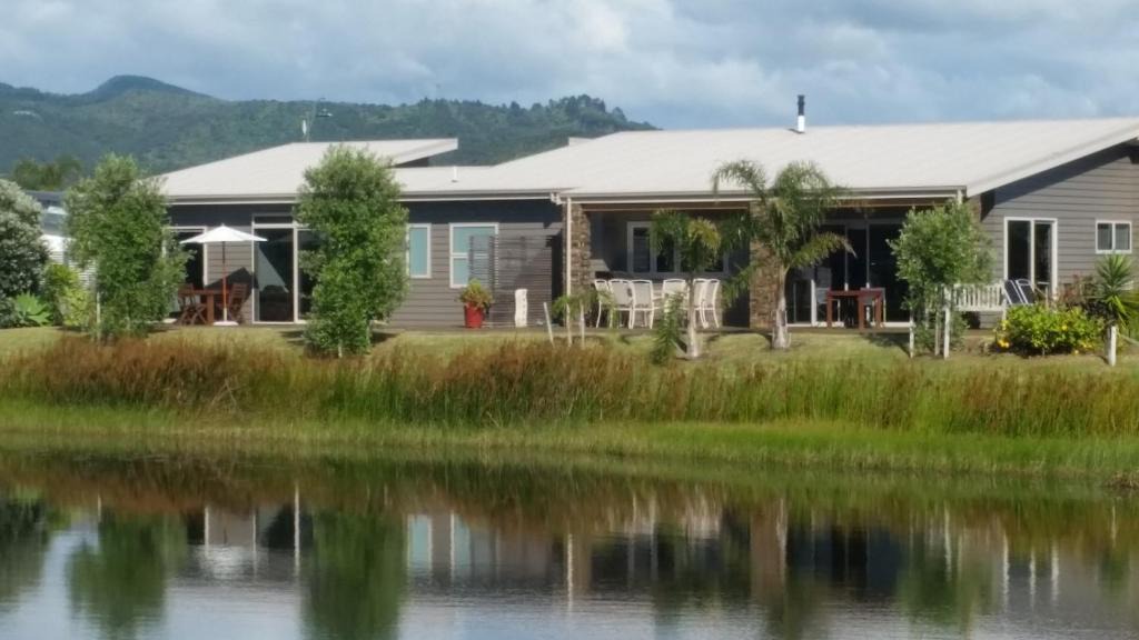 Matarangi Bed & Breakfast | Harbour Drive B&B