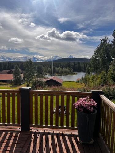 Sarna House | Hildas Hus with river view and spa